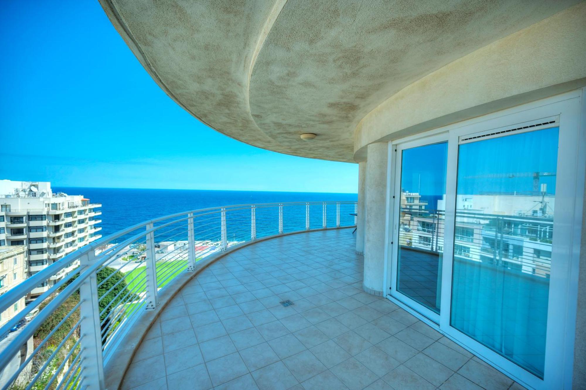 Fort Cambridge Apartments Sliema Exterior photo