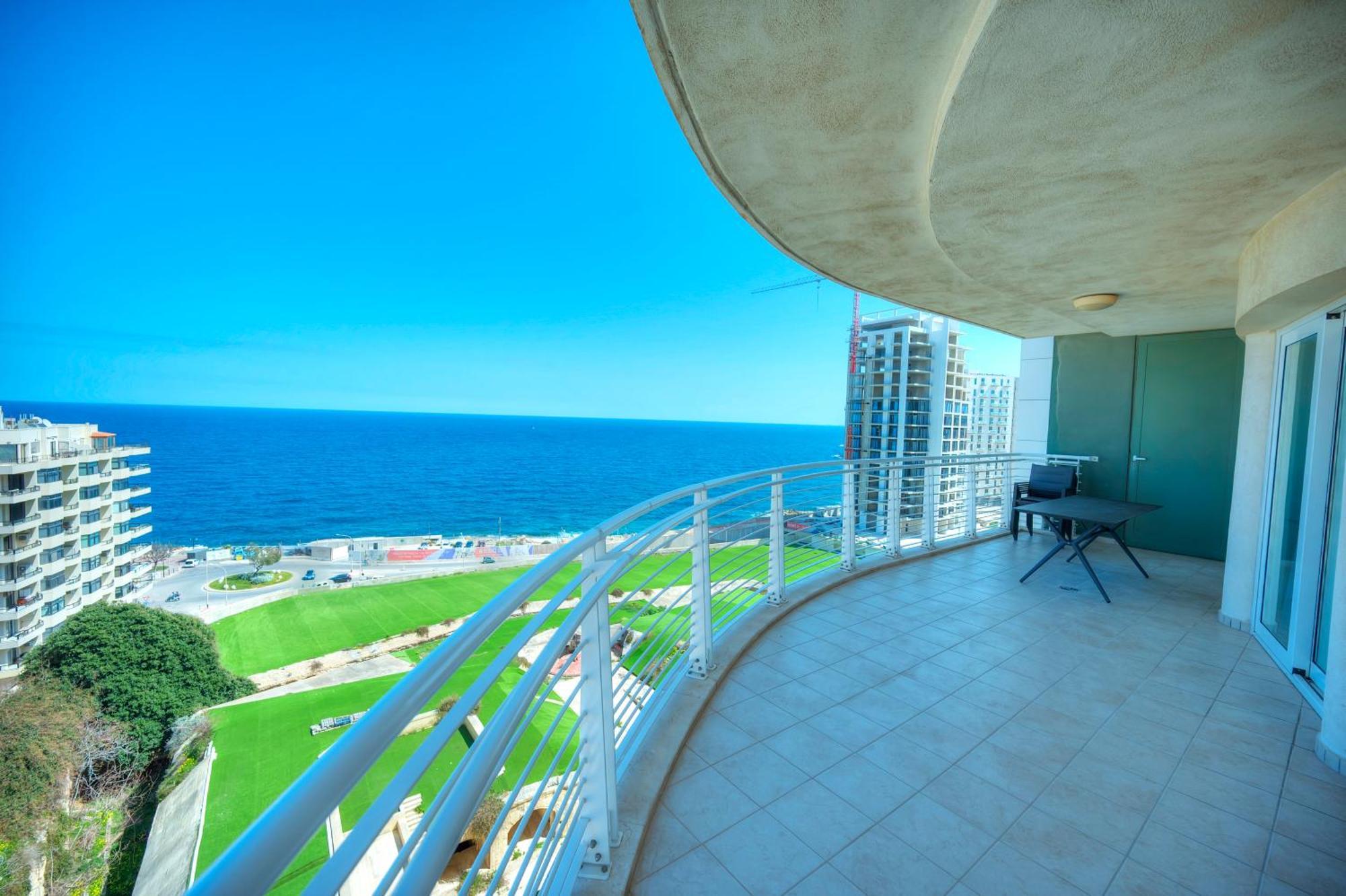 Fort Cambridge Apartments Sliema Exterior photo